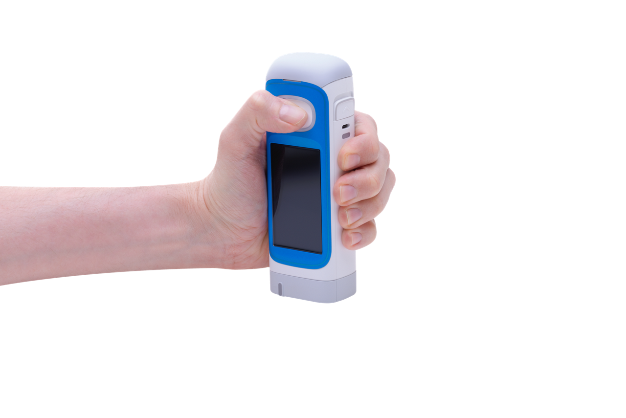 Easypod animé tenu à une main, contre la peau. Index enfonçant le bouton situé en haut du dispositif; une flèche vers le bas indique la direction du mouvement.